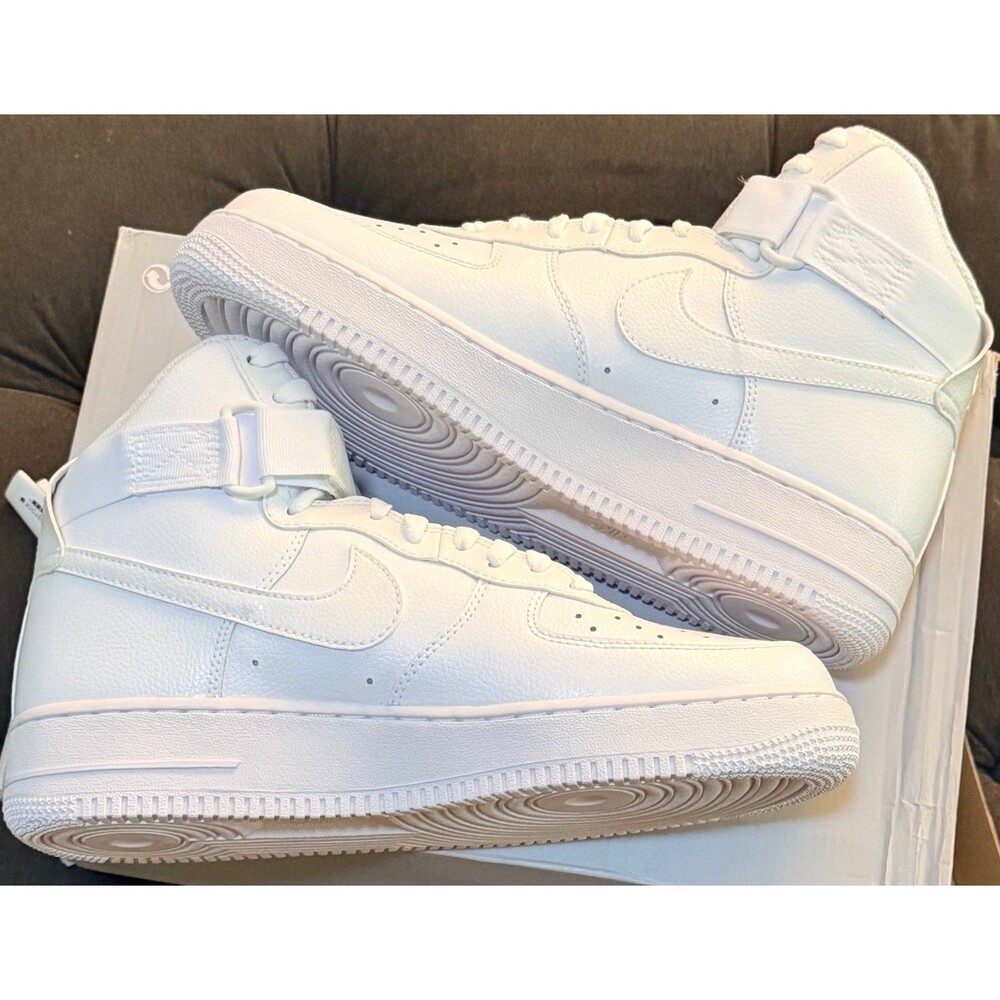 NIKE AIR FORCE1 HIGH ‘07 “TRIPLE WHITE” SIZE 9 - Picture 2 of 6